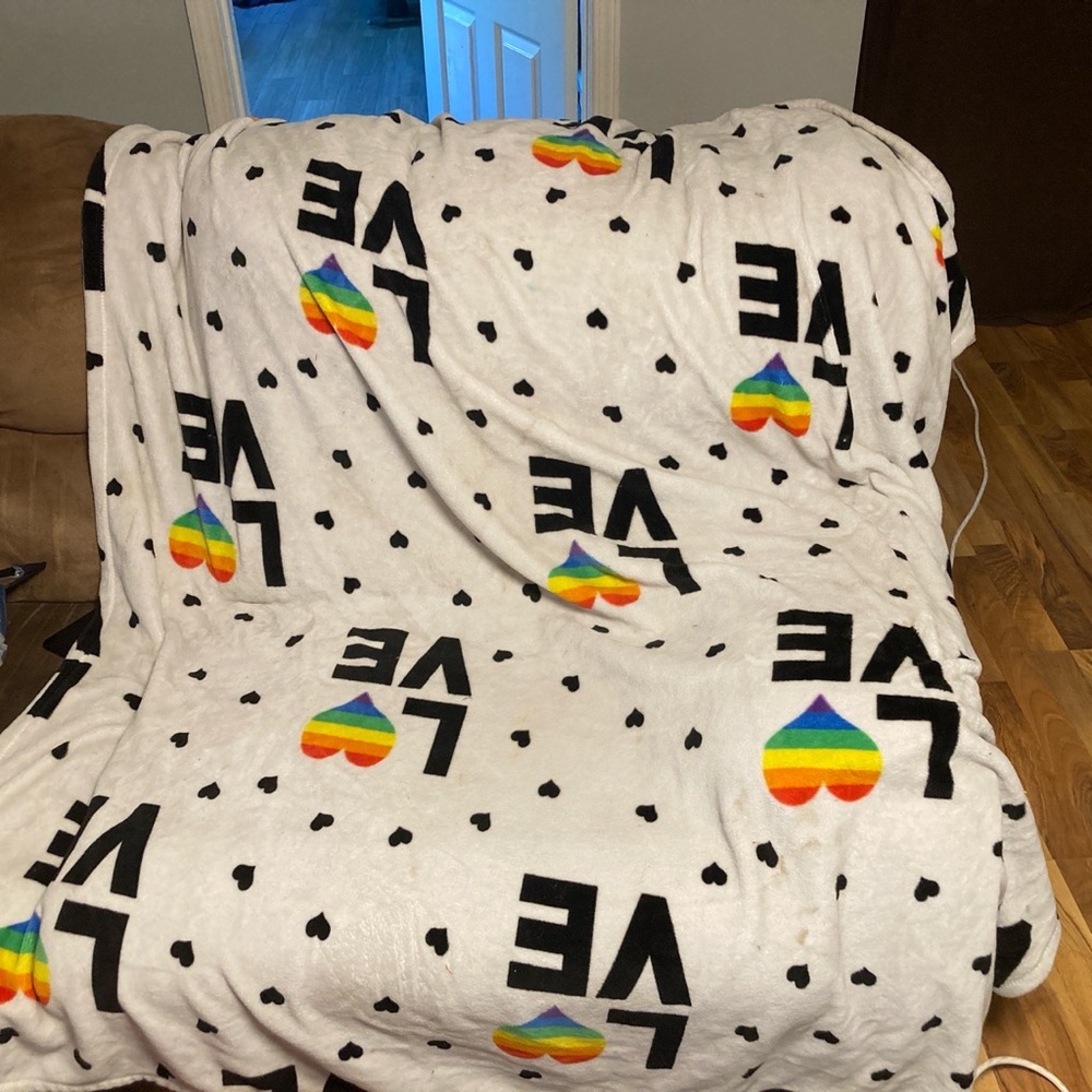 Heart rainbow love white blanket